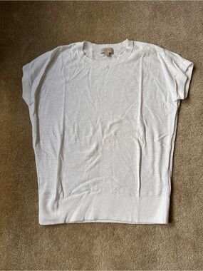 LOFT Outlet Classic White Short Sleeve Knit Top